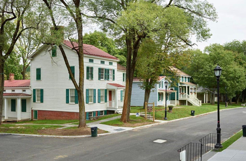 Historic Richmondtown, La Tourette Park