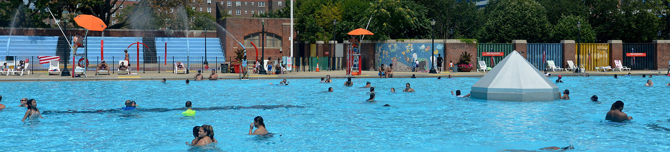 red-hook-recreation-area-outdoor-pools-nyc-parks