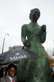 Swing Low, Harriet Tubman Memorial Sculpture Dedication : Photo Gallery ...