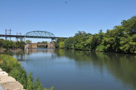 Bronx River at Concrete Plant Park : Photo Gallery : New York City ...