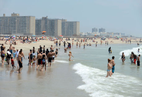 Returning to the water at Rockaway Beach : Photo Gallery : New York ...