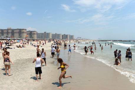 Testing out the water at Rockaway Beach : Photo Gallery : New York City ...