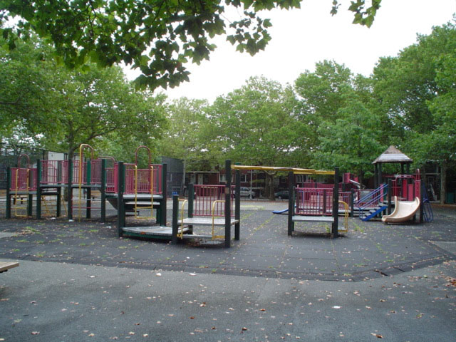 Jacob Joffe Fields Baseball Fields : NYC Parks