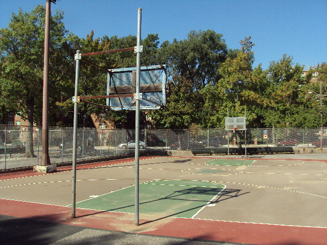 Gen. Douglas MacArthur Park : NYC Parks