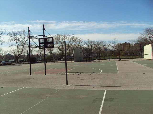 East River Playground Basketball Courts : NYC Parks