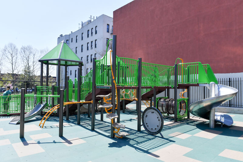 Ranaqua Playground : NYC Parks